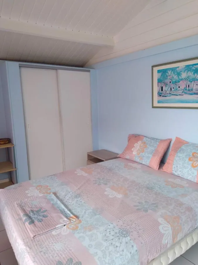 Capsule hotel Les Gites Hoprins Le Moule Guadeloupe
